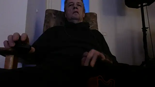 Cordt27 online show from December 16, 5:29 pm