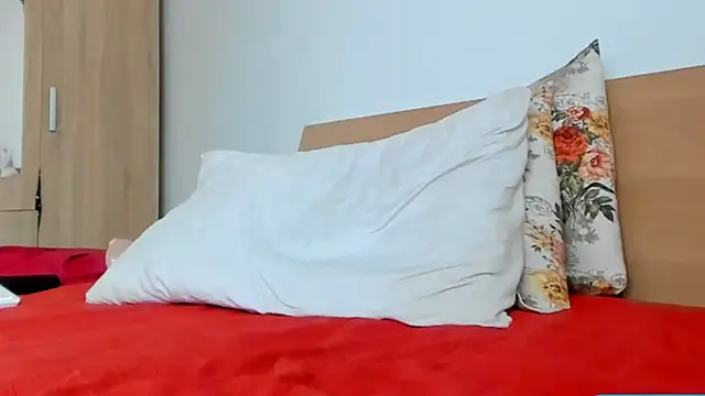 Snapshot of wildalissa chatting on January 31, 1:12 pm wildalissa online show from January 31, 1:12 pm