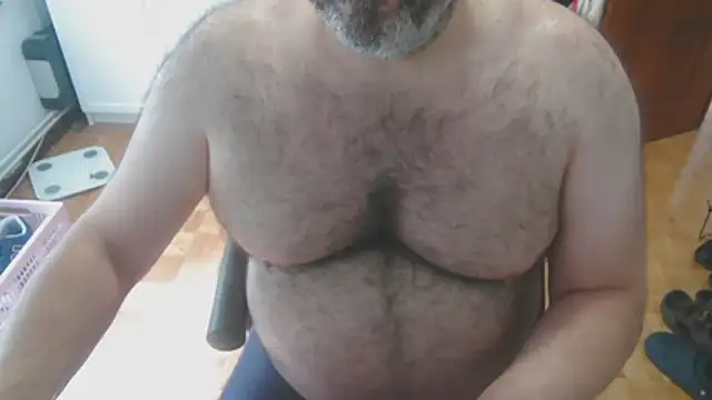 mikeyhotbear online show from June 1, 3:47 pm