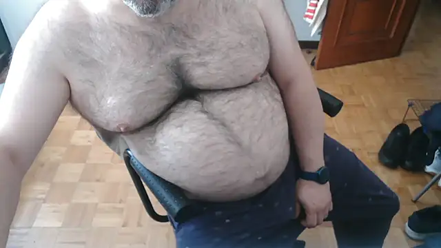 mikeyhotbear online show from June 10, 9:19 am