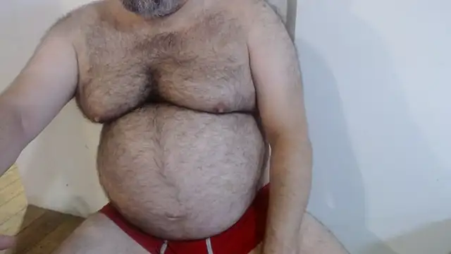 Snapshot of mikeyhotbear chatting on July 25, 5:49 am mikeyhotbear online show from July 25, 5:49 am