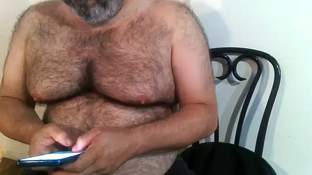 Snapshot of mikeyhotbear chatting on July 31, 6:24 am mikeyhotbear online show from July 31, 6:24 am
