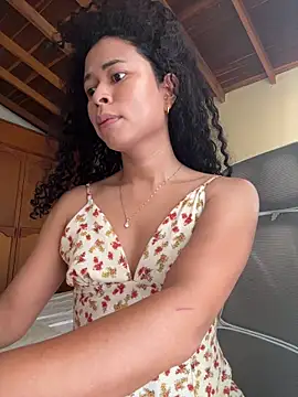 GabriSaenz online show from February 20, 2:06 pm