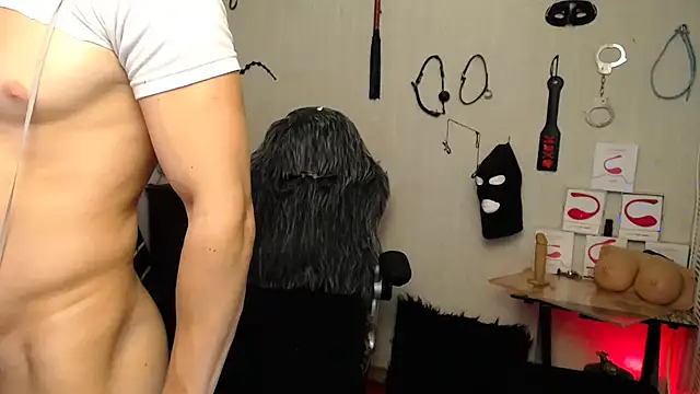 bayronfit online show from February 9, 3:11 am