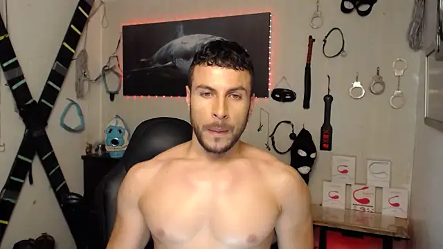 bayronfit online show from May 25, 10:27 pm