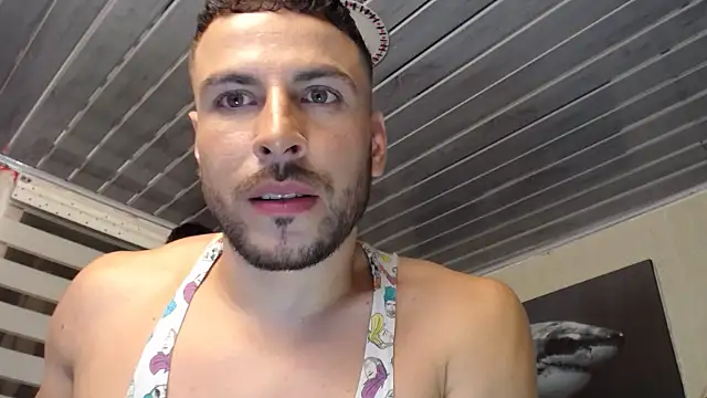 bayronfit online show from June 1, 1:07 am