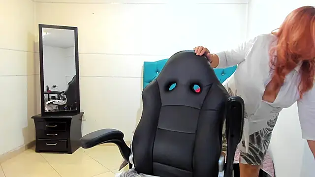 vaalery sweet online show from March 12, 7:53 pm