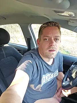 Trucker Hunter online show from February 9, 1:03 pm