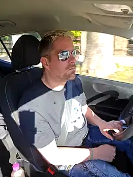 Trucker Hunter online show from March 21, 9:12 am