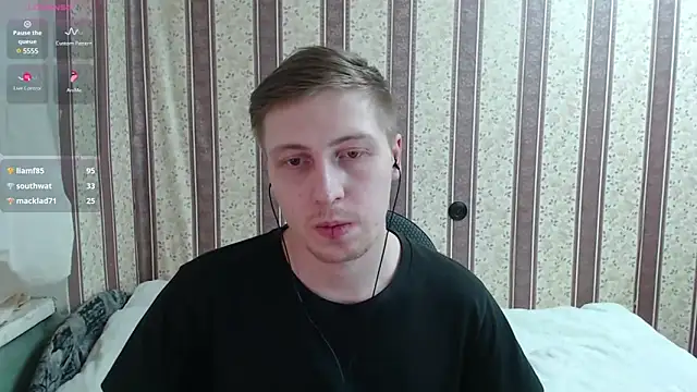 darienlarge online show from March 15, 10:11 pm