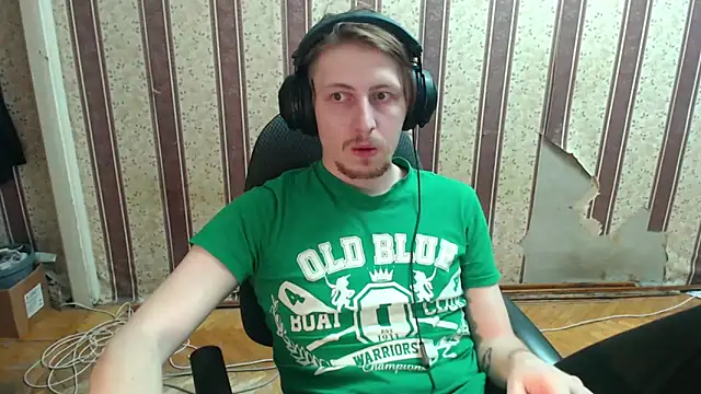 darienlarge online show from September 15, 7:25 pm