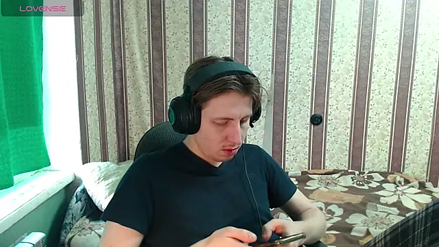 darienlarge online show from November 19, 10:04 am