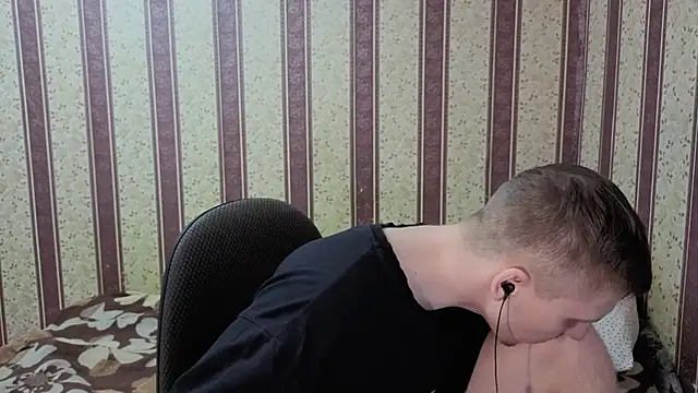 darienlarge online show from January 6, 5:38 pm