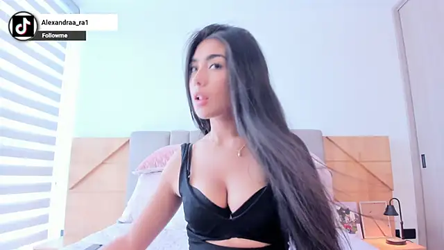 Snapshot of Alexandra_ra chatting on July 11, 4:32 pm Alexandra ra online show from July 11, 4:32 pm