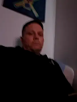 curiouscock38 online show from November 11, 7:47 pm