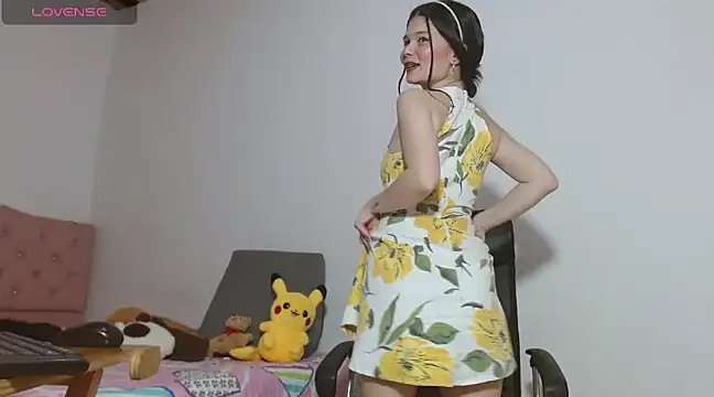 emily littesweet online show from March 4, 9:32 pm