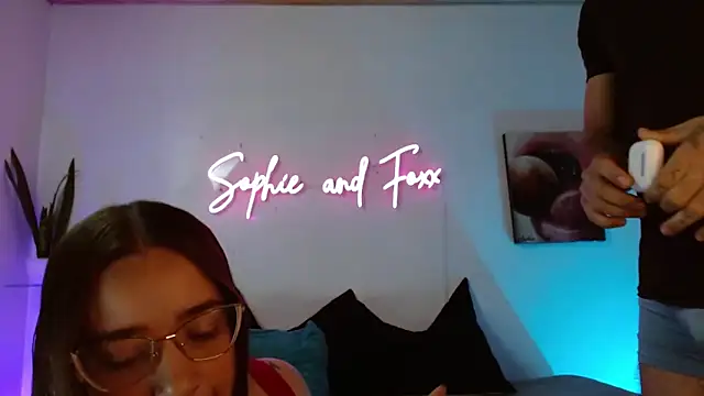 Snapshot of SophieFoxx17 chatting on May 12, 12:13 pm SophieFoxx17 online show from May 12, 12:13 pm
