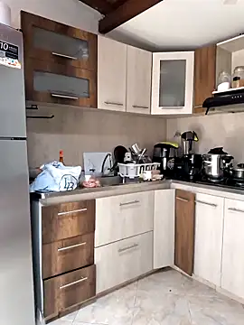 shelby kutter online show from October 17, 4:09 pm