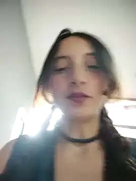 Snapshot of _Laary chatting on December 12, 9:37 pm  Laary online show from December 12, 9:37 pm