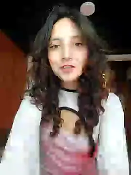 Snapshot of _Laary chatting on January 13, 8:04 pm  Laary online show from January 13, 8:04 pm