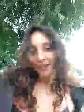 Snapshot of _Laary chatting on January 16, 8:25 pm  Laary online show from January 16, 8:25 pm