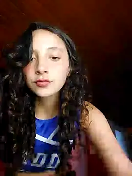 Snapshot of _Laary chatting on February 5, 8:35 pm  Laary online show from February 5, 8:35 pm