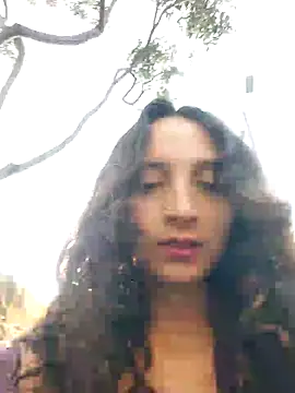 Snapshot of _Laary chatting on February 8, 9:46 pm  Laary online show from February 8, 9:46 pm