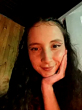 Snapshot of _Laary chatting on March 12, 9:45 pm  Laary online show from March 12, 9:45 pm