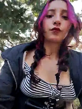 Snapshot of _Laary chatting on October 4, 9:02 pm  Laary online show from October 4, 9:02 pm