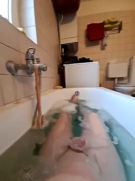 toeloverlive online show from January 7, 9:18 am