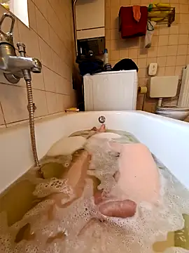 toeloverlive online show from January 28, 11:38 am