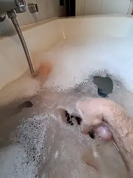 toeloverlive online show from April 21, 7:36 am