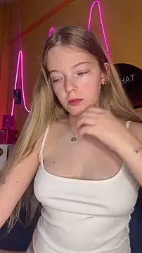 -veranito- online show from June 5, 3:02 am