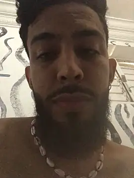 Alessandro  Rossi online show from February 4, 1:59 pm