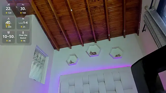 shanakendall online show from November 15, 2:13 pm