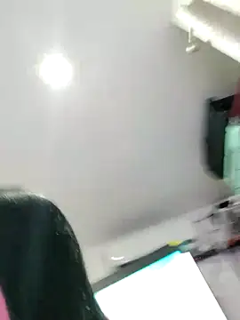 LindaGarcia22 online show from December 16, 1:21 am