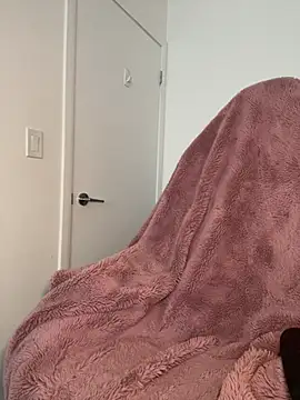 Snapshot of katyaaxo chatting on March 2, 7:56 pm katyaaxo online show from March 2, 7:56 pm