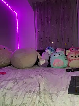 Snapshot of katyaaxo chatting on March 15, 2:46 am katyaaxo online show from March 15, 2:46 am