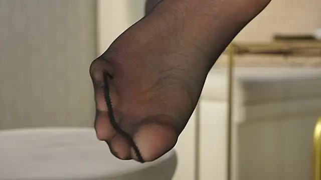 Snapshot of iris_vega9 chatting on November 16, 1:06 pm iris vega9 online show from November 16, 1:06 pm