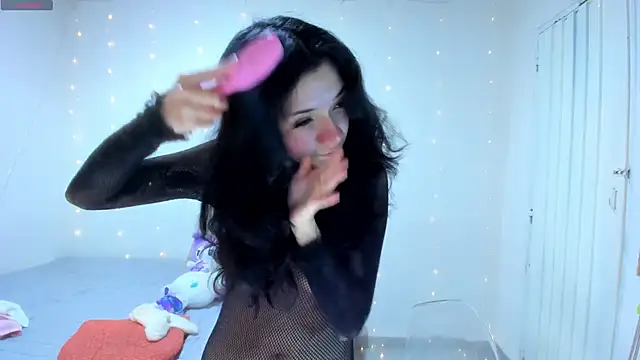 Snapshot of ms_pickless chatting on April 28, 3:28 pm ms pickless online show from April 28, 3:28 pm