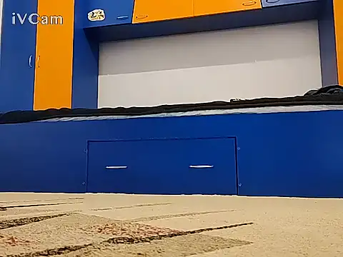 Snapshot of lorenithats chatting on February 21, 10:26 pm lorenithats online show from February 21, 10:26 pm