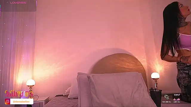 danna berlin  online show from November 22, 7:24 pm