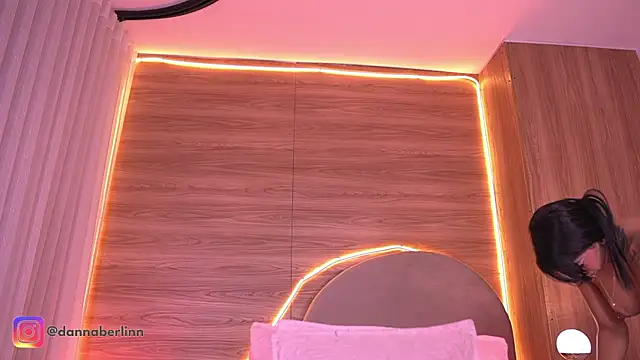 danna berlin  online show from April 20, 7:26 pm