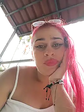 Snapshot of Latina_sexy1 chatting on May 1, 7:29 pm Latina sexy1 online show from May 1, 7:29 pm