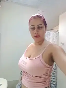 Snapshot of Latina_sexy1 chatting on May 17, 3:08 pm Latina sexy1 online show from May 17, 3:08 pm