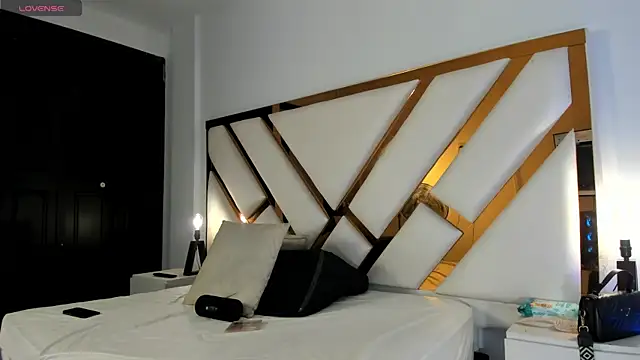 Aron cruz online show from April 22, 1:12 pm