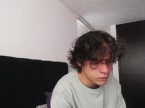 Santiago kiler online show from December 2, 4:42 pm