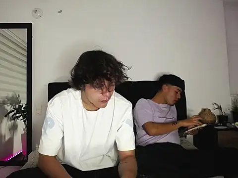 Santiago kiler online show from December 10, 1:00 am