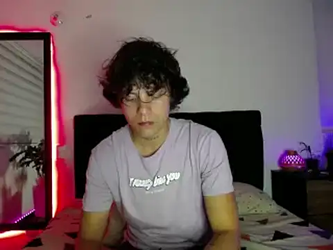 Santiago kiler online show from December 12, 12:16 am