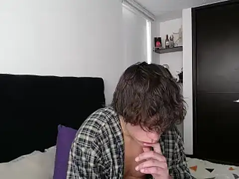 Santiago kiler online show from February 20, 9:42 pm